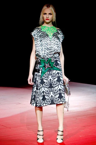 Look 8